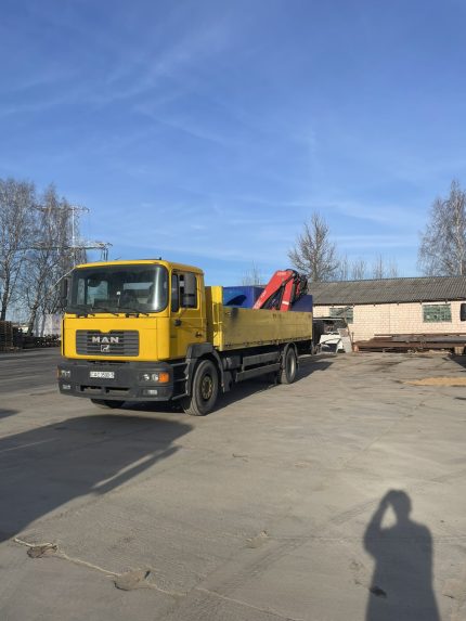 Автомобиль с гидроманипулятором Man Fassi F235