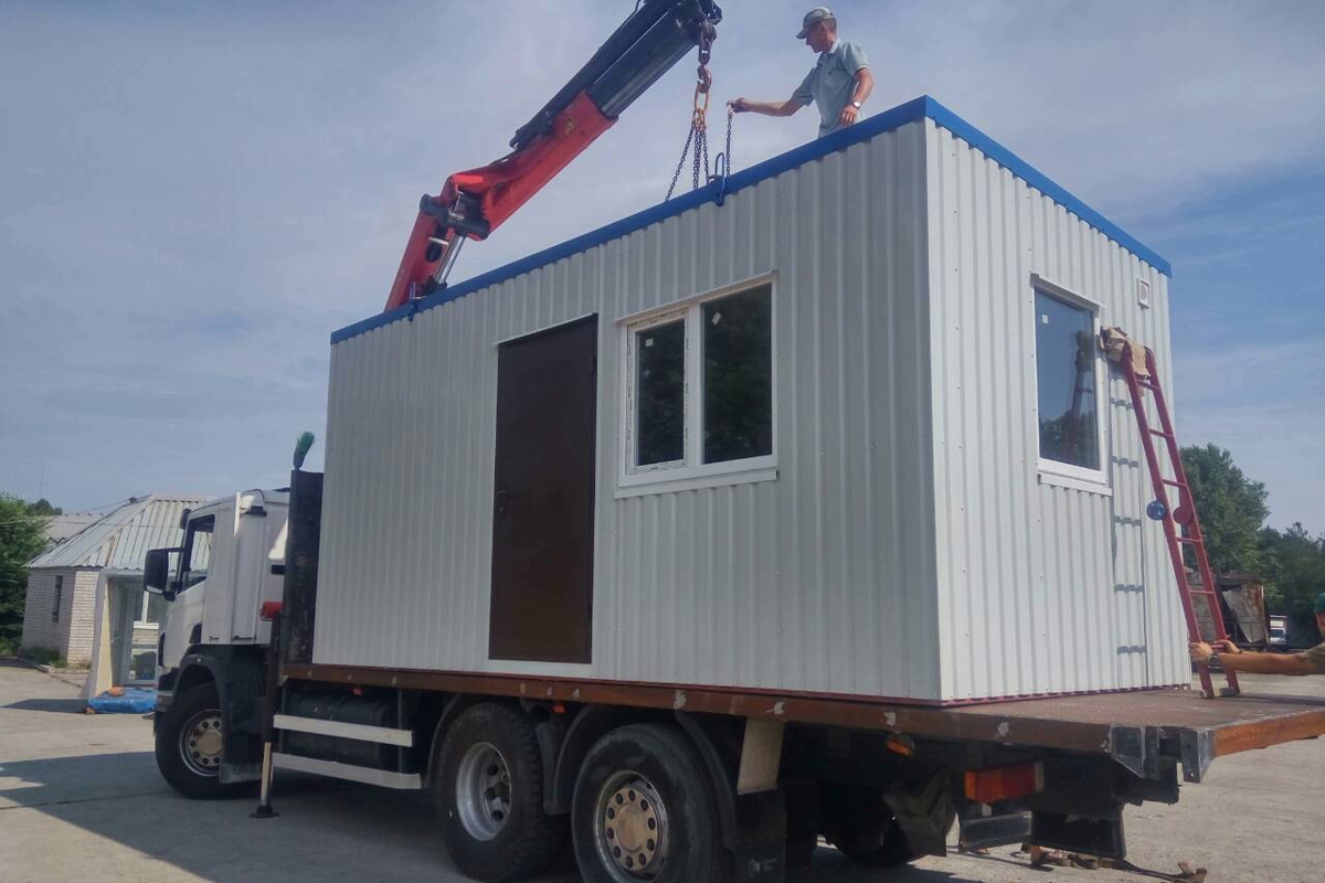 Перевозка бытовок манипулятором